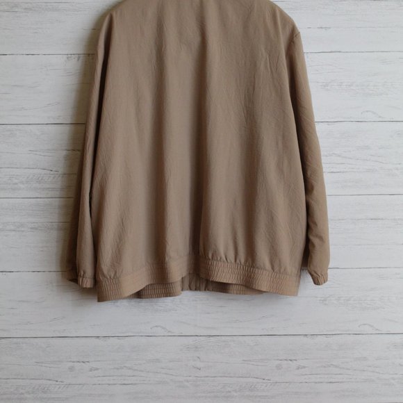 Wind Breaker - Picture 4 of 4